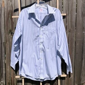 Brooks Brothers Non Iron Regular Fit shirt Mens 16 1/2-35 blue white striped